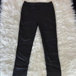 Classic Black Straight Leg Pants for Versatile Style